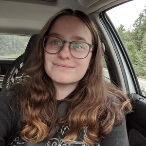 Meet your Posher, Fleur